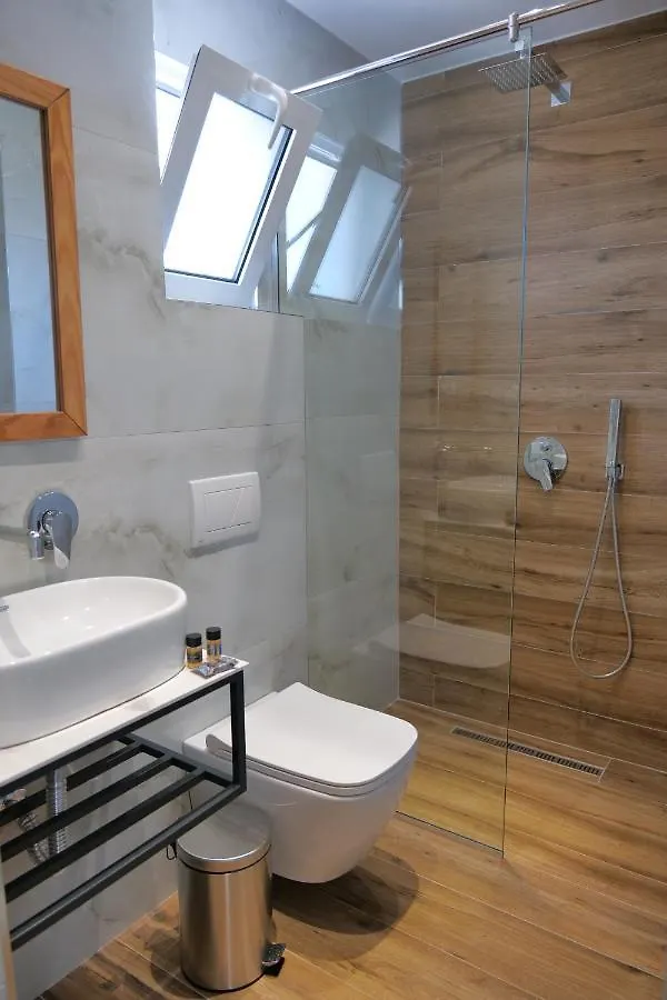 Summer Point Hotel Ксамил 4*,  Албания