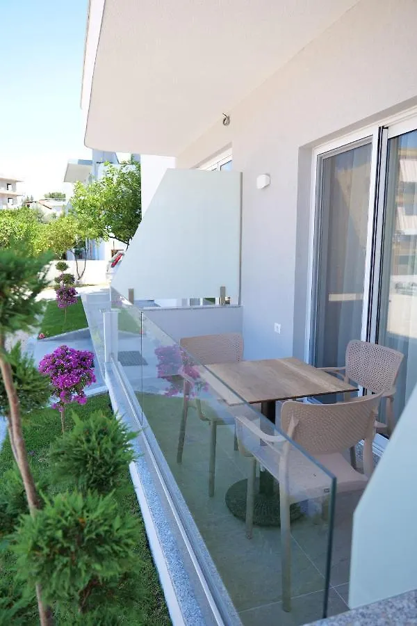 Summer Point Hotel Ksamil